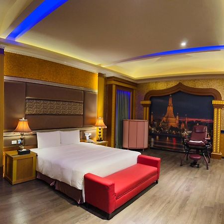 Pingtung Wei Feng Exquisite Motel Pintung Branch מראה חיצוני תמונה