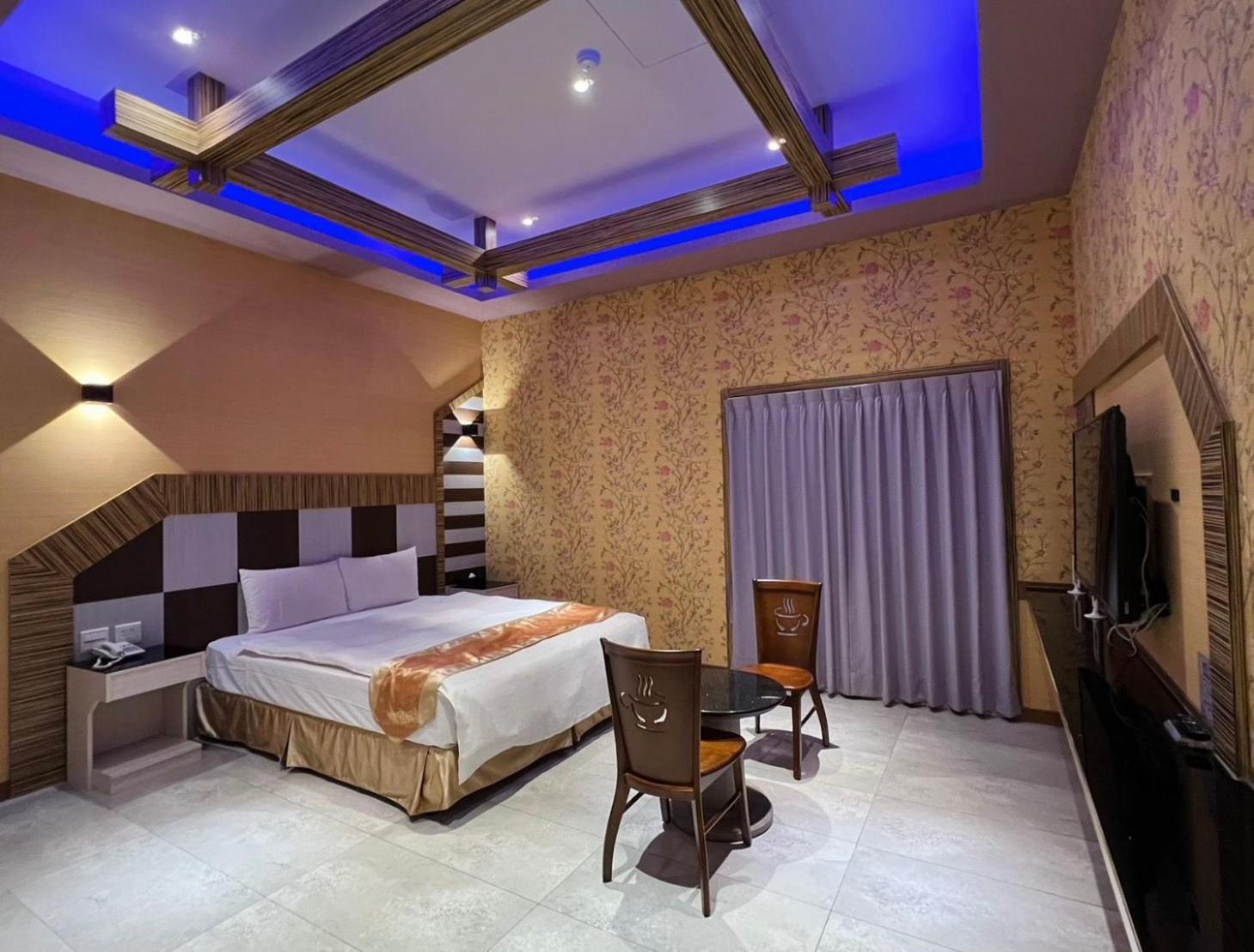 Pingtung Wei Feng Exquisite Motel Pintung Branch מראה חיצוני תמונה