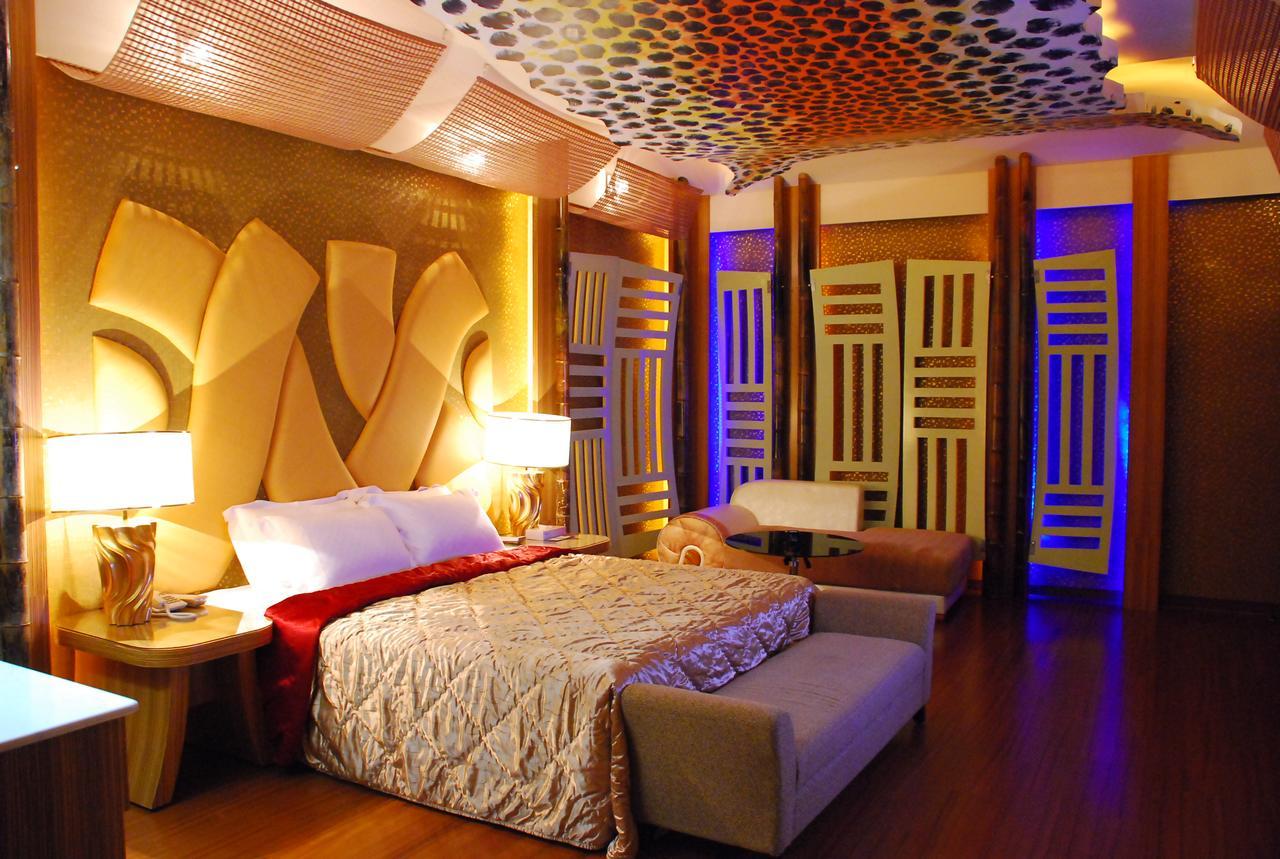 Pingtung Wei Feng Exquisite Motel Pintung Branch מראה חיצוני תמונה